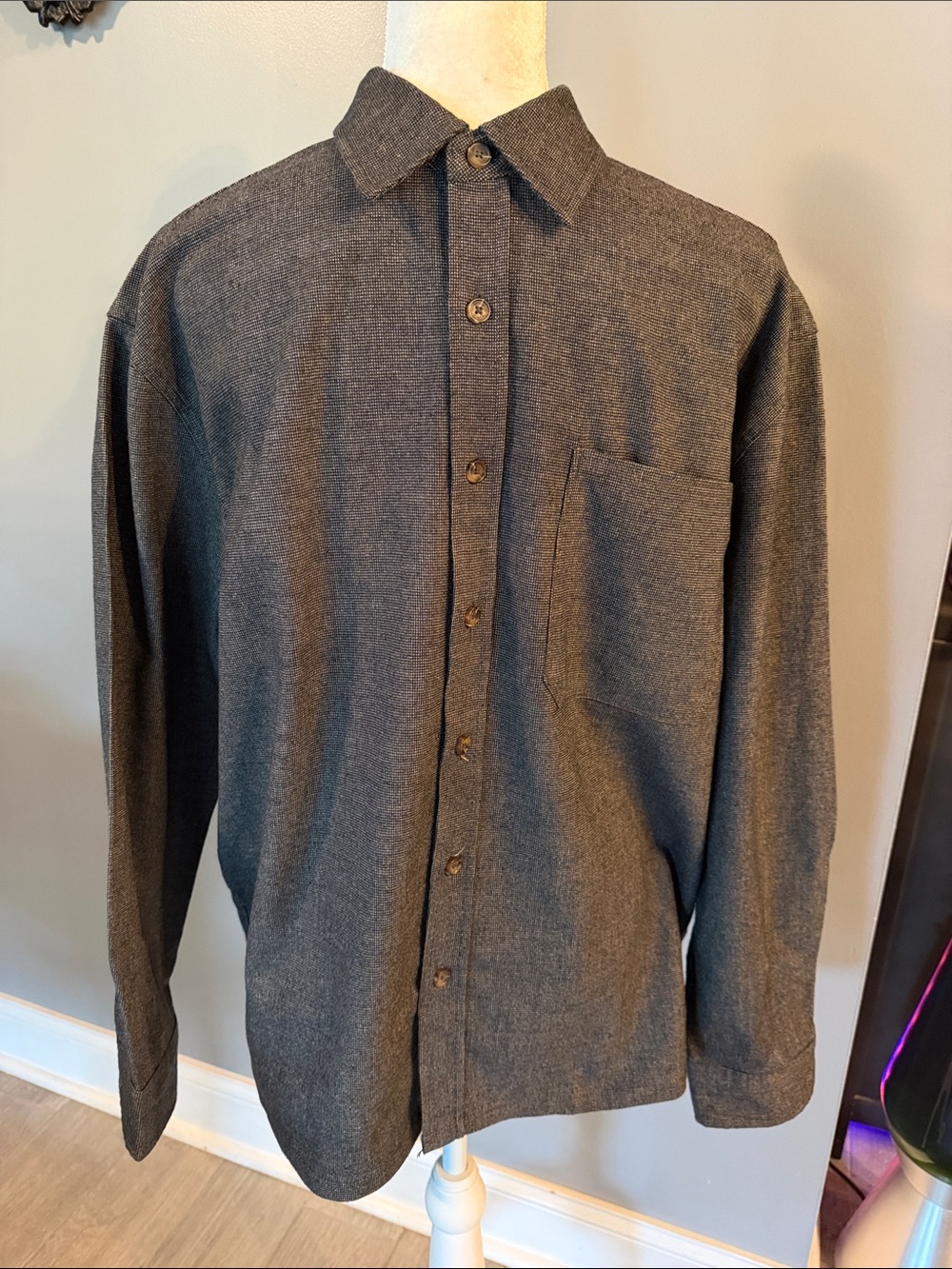 Brixton Men’s Dark Gray Casual Button-Down Shirt